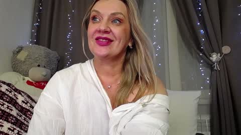 victoria50 online show from January 2025 02:00:02 AM