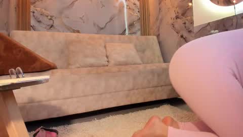 Victoria Coopeer online show from February 2026 10:38:01 PM