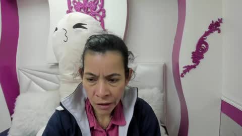 Snapshot of victoria__grey_ chatting on July 2026 05:18:01 PM Victoria grey online show from July 2026 05:18:01 PM