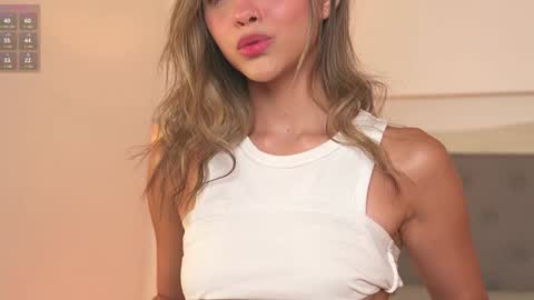 Snapshot of victoria__rossi chatting on January 2025 12:26:01 PM online show from January 2025 12:26:01 PM