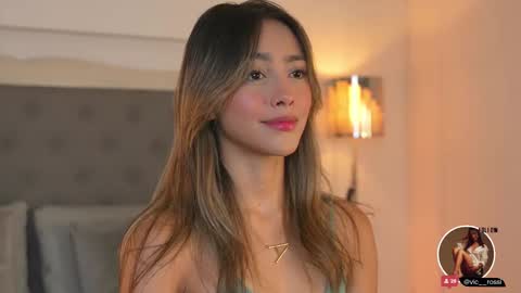 Snapshot of victoria__rossi chatting on February 2025 11:36:01 AM online show from February 2025 11:36:01 AM