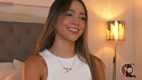 Snapshot of victoria__rossi chatting on March 2025 11:51:01 AM online show from March 2025 11:51:01 AM