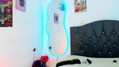 Victoria  independent model online show from October 2025 04:51:02 PM