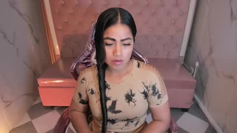 victoria_b_ online show from October 2025 08:04:01 PM