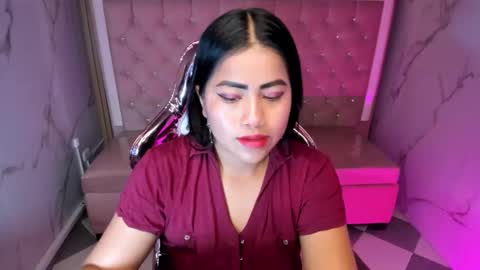 victoria_b_ online show from October 2025 08:21:02 PM