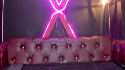 Victoria online show from December 2024 11:19:02 PM