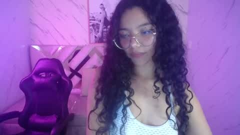 victoria_castillo_b online show from March 2025 03:13:01 AM