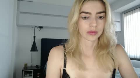 Snapshot of victoria_f chatting on February 2026 08:46:02 PM Victorias Room online show from February 2026 08:46:02 PM