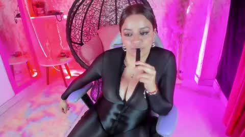 Snapshot of victoria_floyd1 chatting on February 2025 12:03:01 AM victoria_floyd1 online show from February 2025 12:03:01 AM