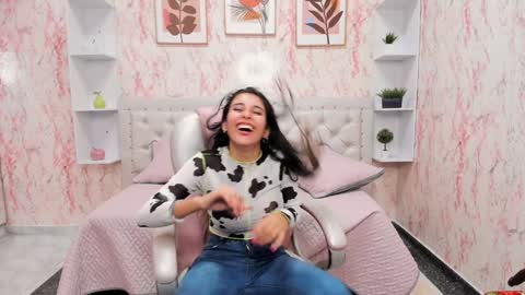 Snapshot of victoria_houston chatting on January 2025 05:06:02 AM Victoria Houston online show from January 2025 05:06:02 AM
