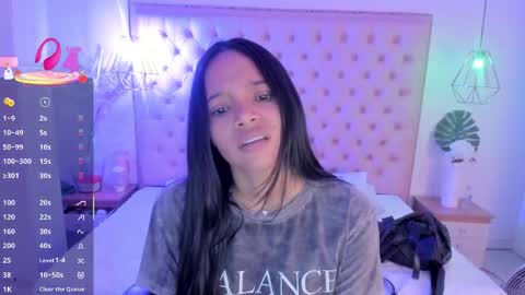 victoria_kitt online show from November 2025 07:13:02 PM