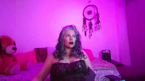 Victoria Lover online show from November 2025 03:45:02 AM