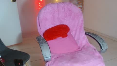 VICKY online show from December 2024 11:31:01 PM