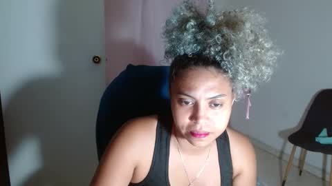 VICKY online show from January 2025 08:48:02 PM