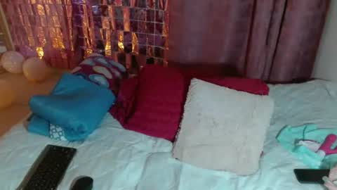 VICKY online show from February 2025 02:07:02 AM