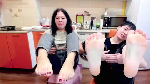 Victoria  online show from December 2025 07:37:01 AM