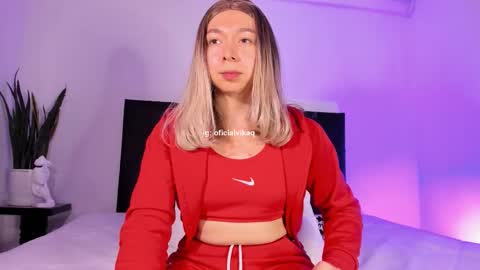 D A N I online show from March 2026 03:01:01 AM