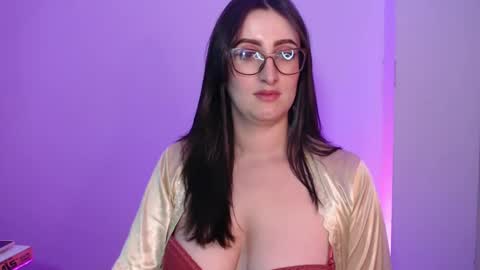 Victoria online show from December 2024 08:06:02 PM