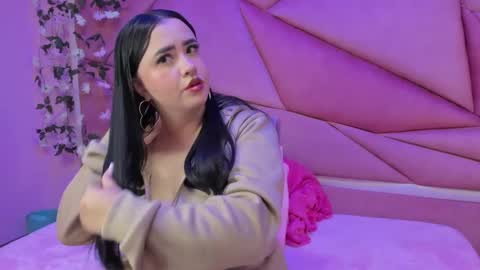 Victoria online show from October 2025 07:43:01 PM