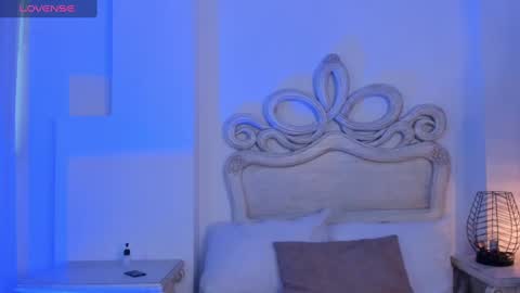 Snapshot of victoria_vallejo chatting on December 2024 11:38:01 AM victoria  online show from December 2024 11:38:01 AM