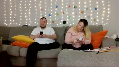 Victoria and Jesse online show from December 2024 03:37:01 PM