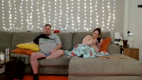 Victoria and Jesse online show from February 2025 12:43:01 PM