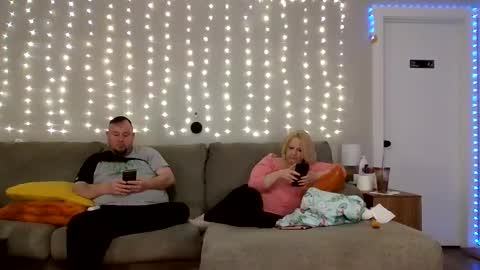 Victoria and Jesse online show from February 2025 04:21:02 AM