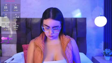 Victoria Andrade online show from April 2026 12:08:02 PM