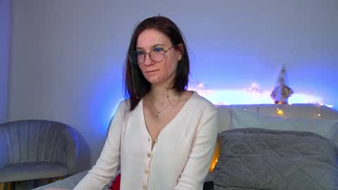 Victoria online show from December 2024 06:20:02 AM