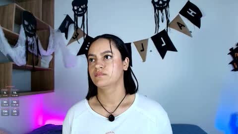 Victoria online show from October 2025 10:48:01 AM