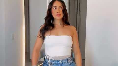 Vcitoria online show from November 2025 11:41:01 PM