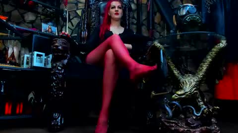 Victoria Heller online show from September 2025 04:39:02 AM