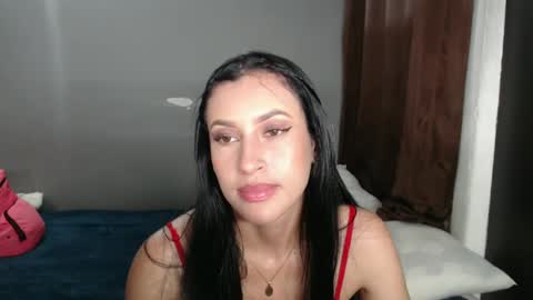 Snapshot of victorialeens chatting on December 2024 01:06:02 AM VICTORIA online show from December 2024 01:06:02 AM