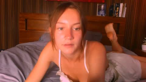 Eva and Victor online show from April 2026 05:58:02 AM