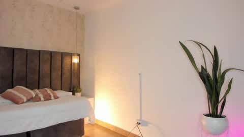 Maria Victoria online show from February 2025 11:14:02 AM