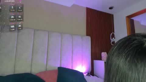 Maria Victoria online show from December 2025 11:19:01 AM