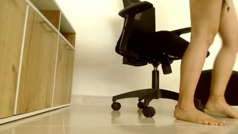 Victoria online show from February 2026 07:18:01 PM