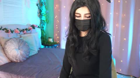 Victoria online show from September 2025 06:35:01 AM
