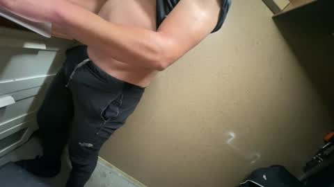 victorwitt91 online show from May 2026 08:27:01 PM