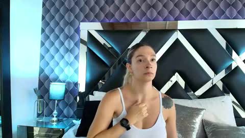 Snapshot of victtoria_lee chatting on February 2025 11:09:02 PM victtoria lee online show from February 2025 11:09:02 PM