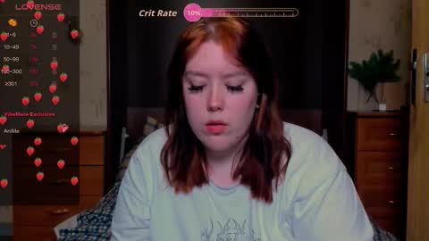 viesica_ online show from December 2025 10:17:02 PM