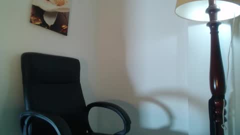 VIOLET  online show from February 2026 12:04:01 PM