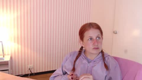 Violeta online show from January 2025 08:22:02 PM