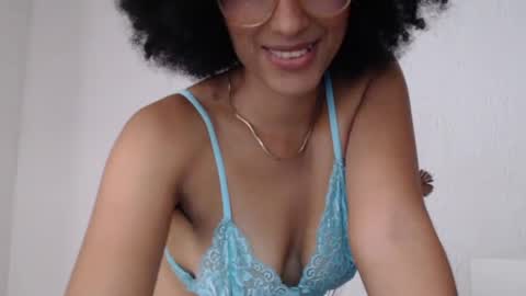 Snapshot of viiolettaaa chatting on July 2026 10:31:02 PM viiolettaaa online show from July 2026 10:31:02 PM