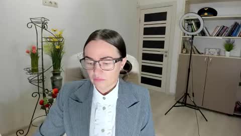 Ukrainian-woman online show from December 2025 06:19:01 AM