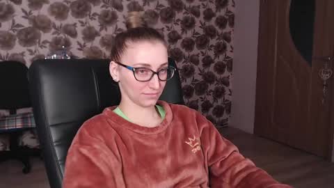 Vika online show from December 2024 06:33:01 AM