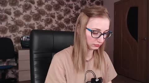 Vika online show from January 2025 05:44:01 PM