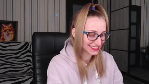 Vika online show from March 2025 06:29:01 PM