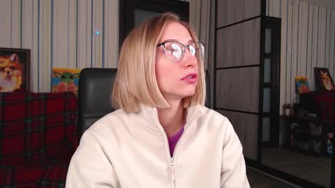 Vika online show from November 2025 07:25:02 AM