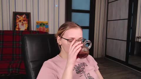 Vika online show from March 2026 06:16:02 AM